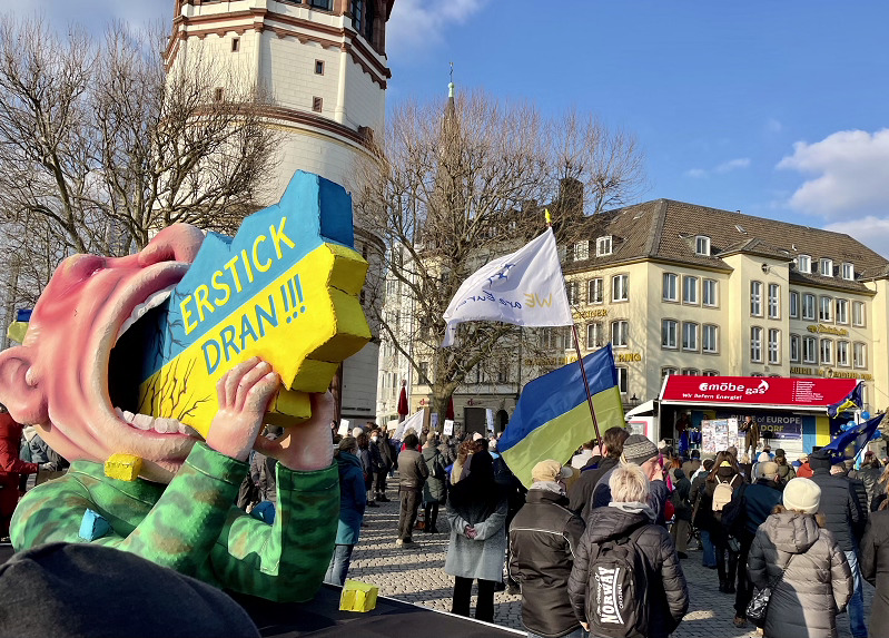 "Ukraine in die EU" Kundgebung "We are Europe" Duesseldorf 06.03.2022